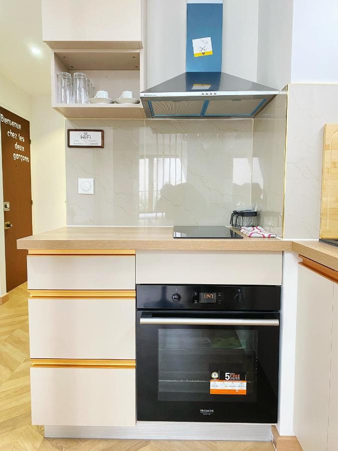 Chez Les Deux Garcons Apartment Монруж Екстериор снимка