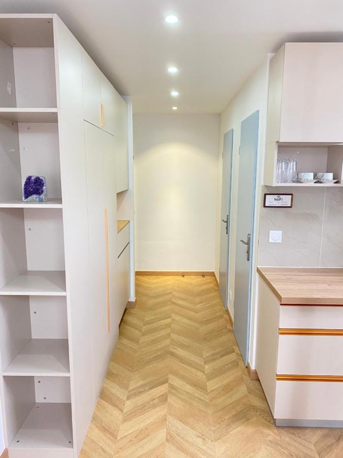 Chez Les Deux Garcons Apartment Монруж Екстериор снимка